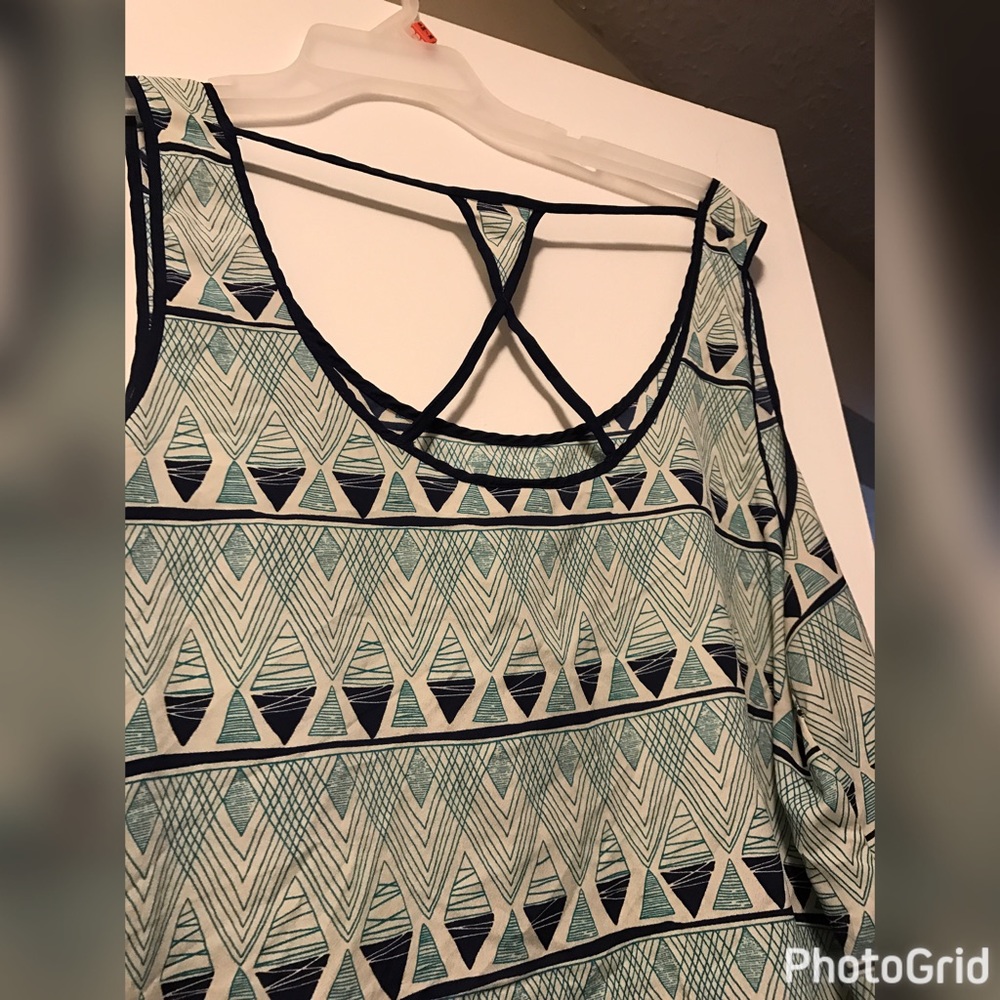 Cute summer shirt - Picture 2 of 2