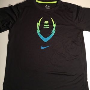 Nike DRI-FIT football t shirt youth medium