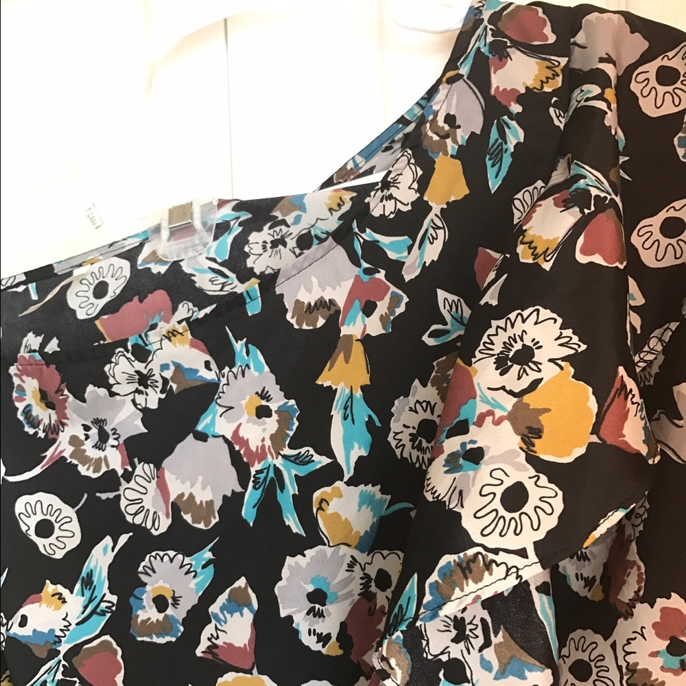 Beautiful Blooming Blouse - Picture 3 of 4