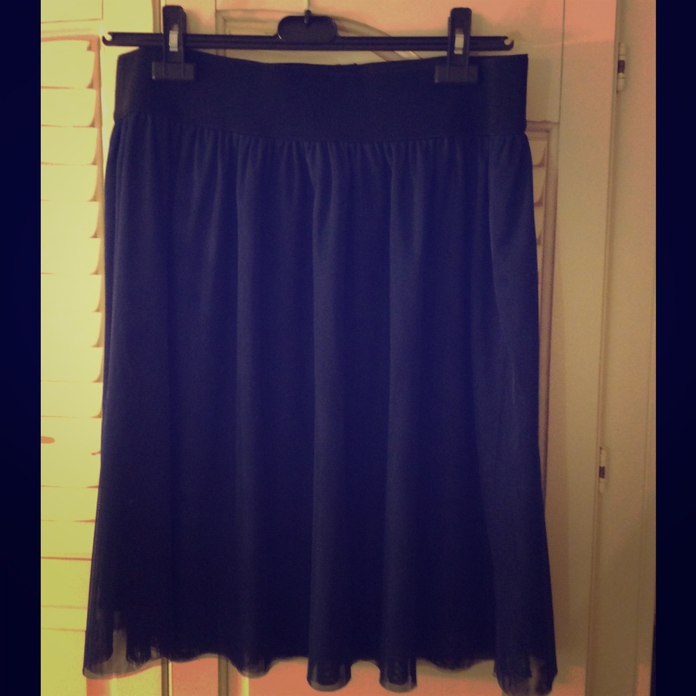 Carmakoma navy tulle skirt