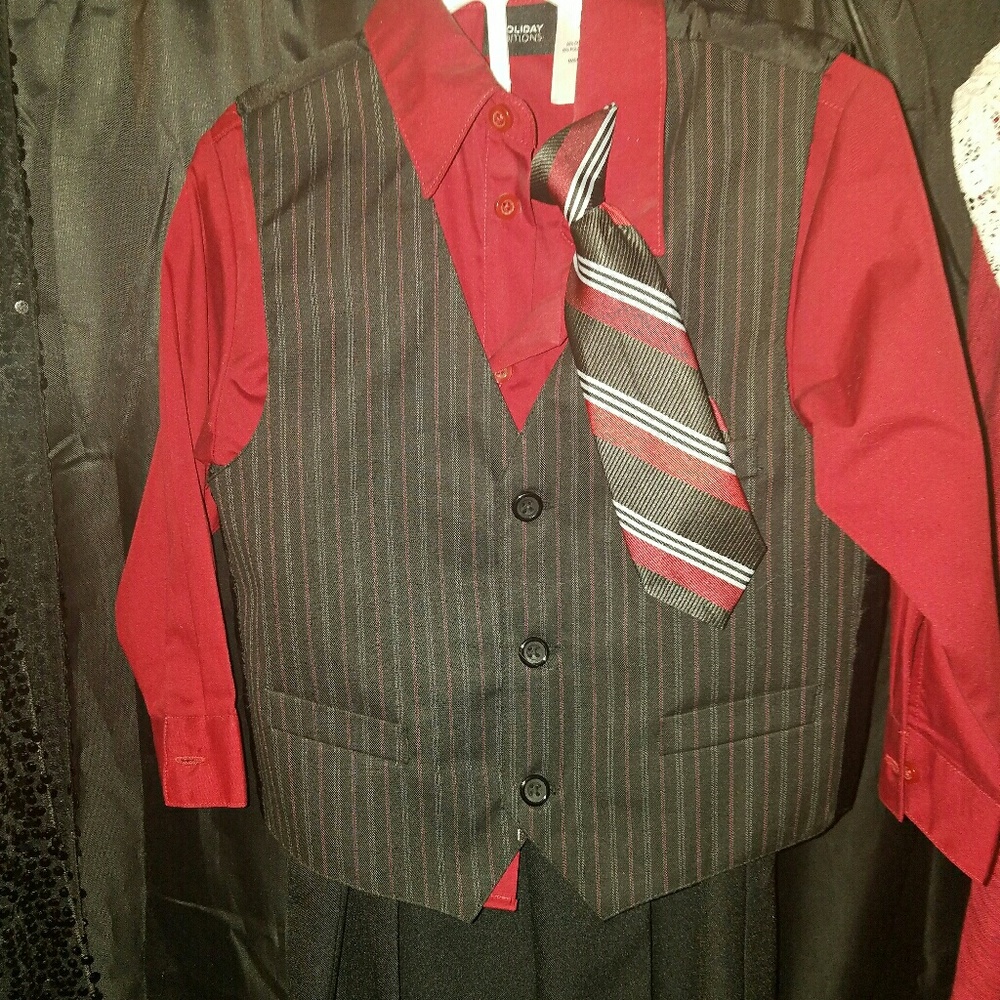 Boys size 5 outfit!