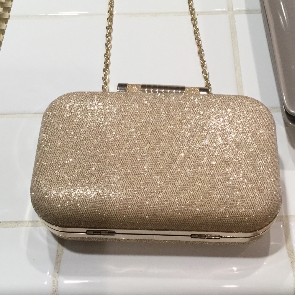 Gold clutch in great shape