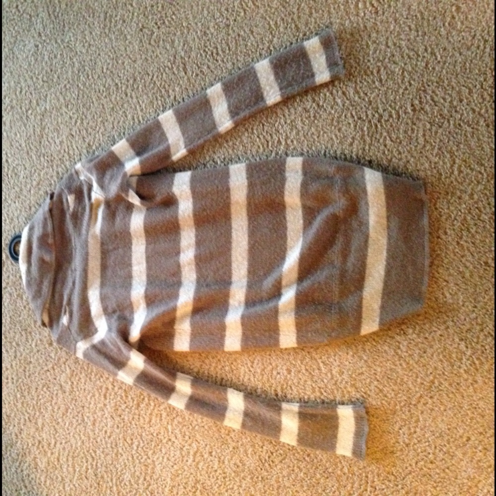 Cardigan - Picture 2 of 2