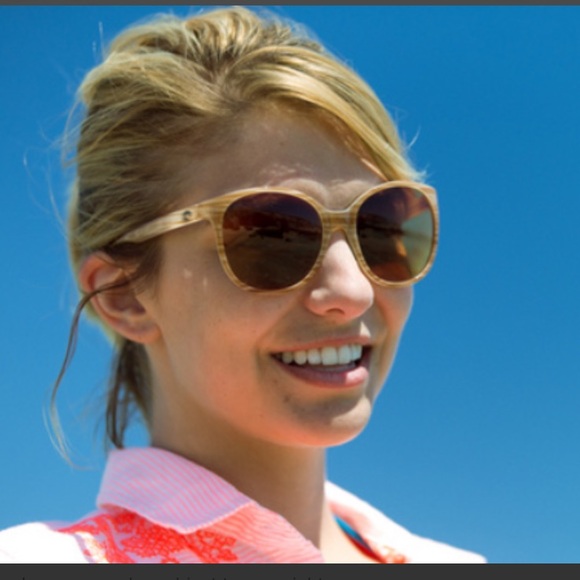 persol oval sunglasses