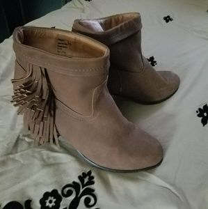 Ankle boots