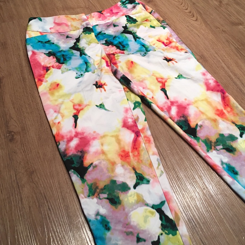 Floral Capri dress pants