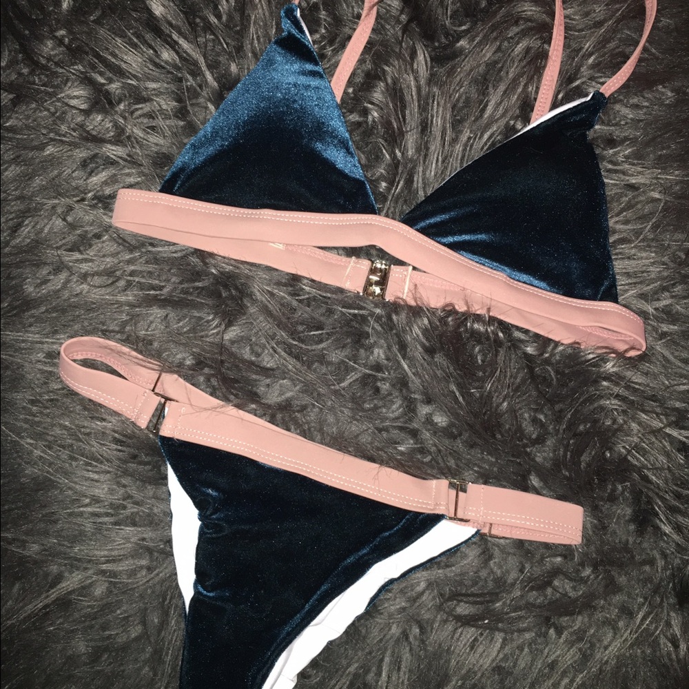 Two tone bikini
