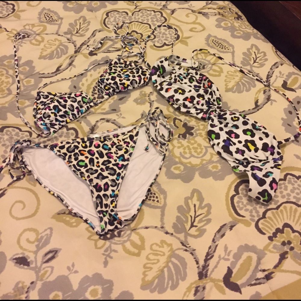 VS bikini with bandeau top. All size Medium.