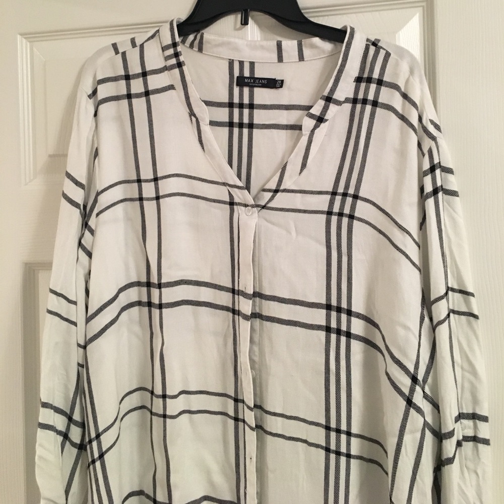 Max Jeans hi-low plaid blouse
