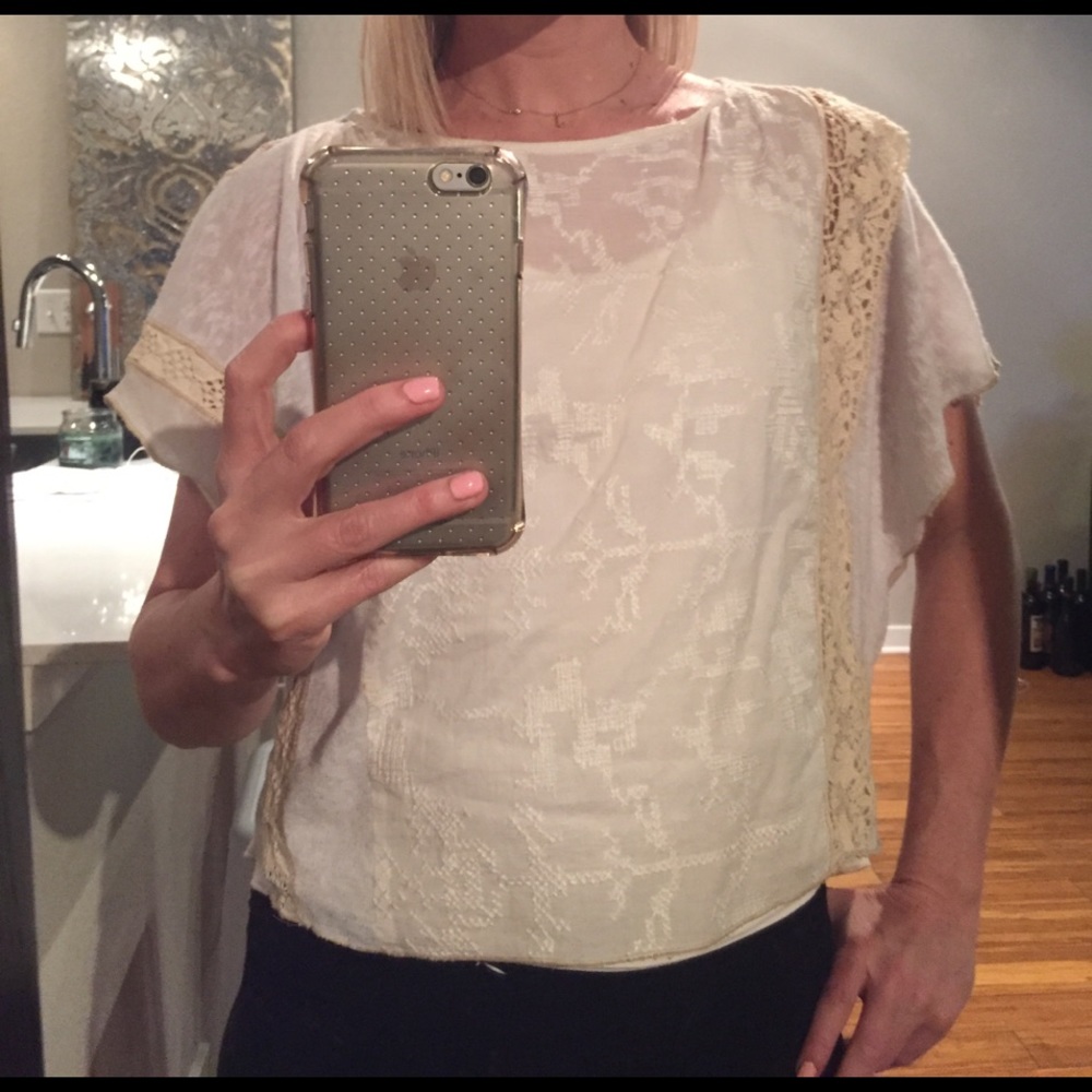 Breezy, loose arm Anthropologie shirt