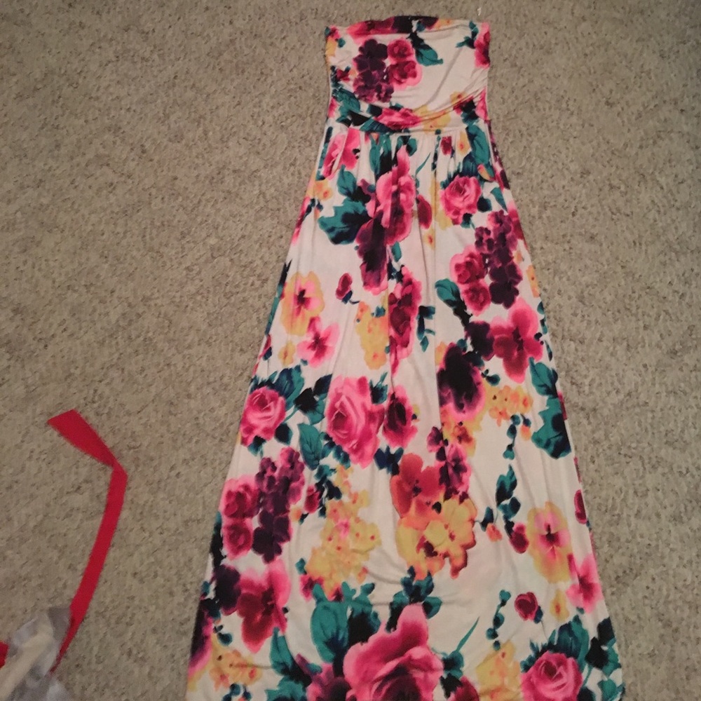Strapless floral maxi