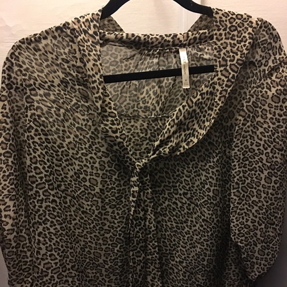 Leopard print see through top - Picture 2 of 3