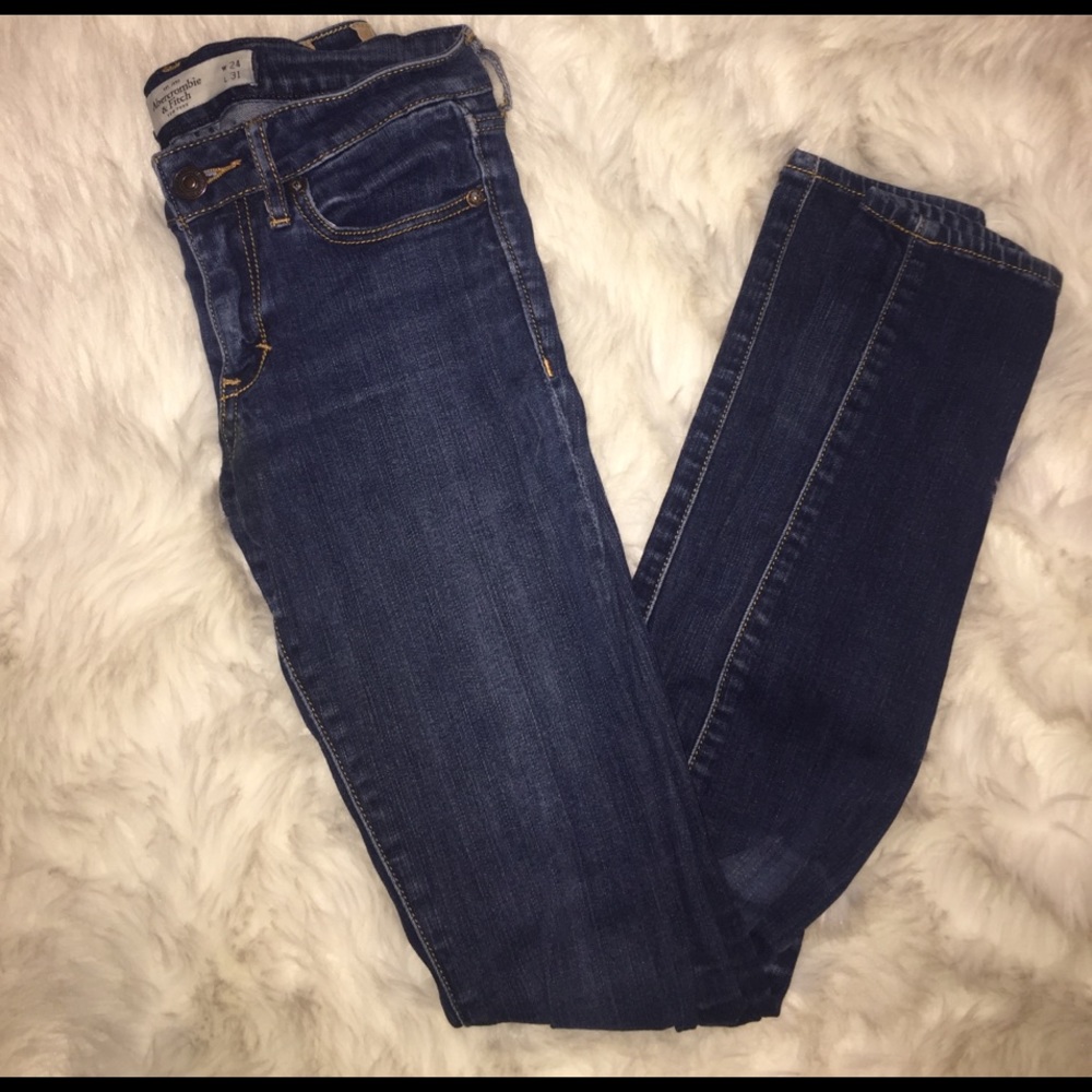 Blue denim skinny jeans