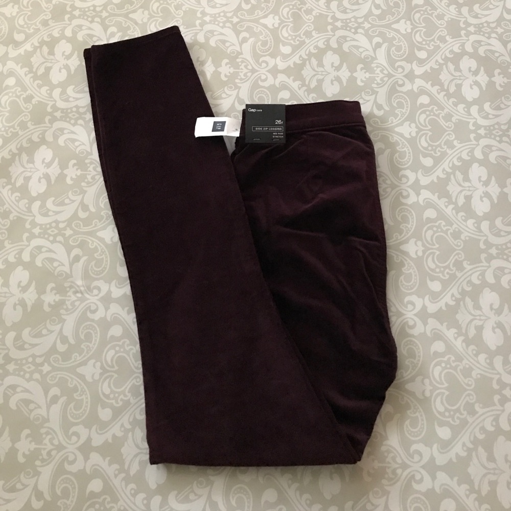 NWT Gap Red Velvet Leggings