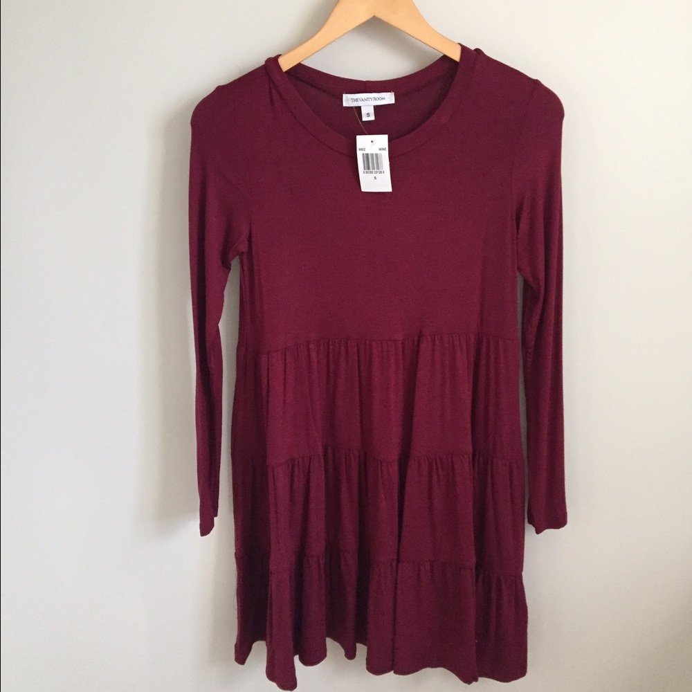 The vanity room - long sleeve tiered dress.