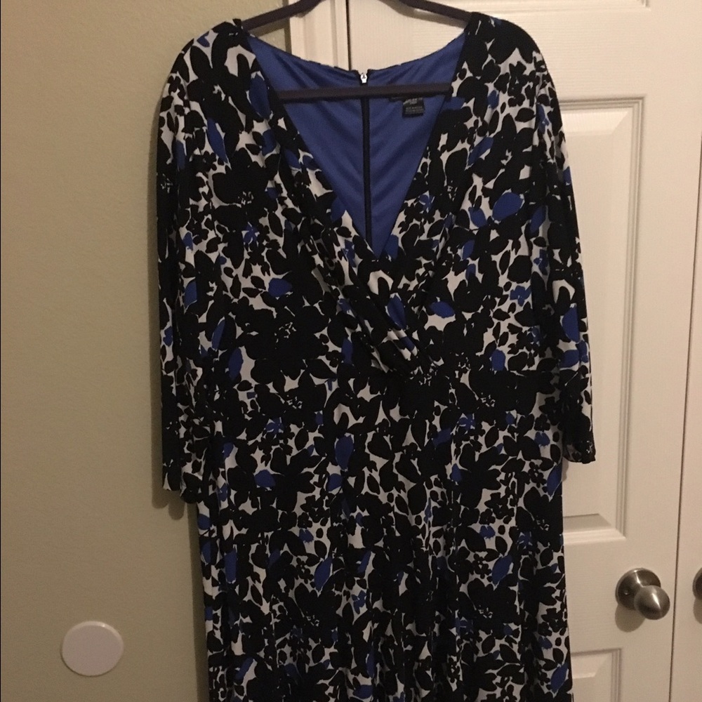 NWOT blue and black floral dress