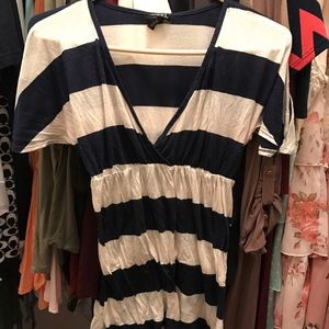 Rue 21 V Neck Shirt