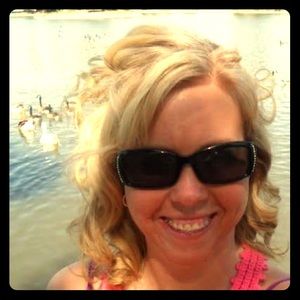 Meet your Posher, Amy