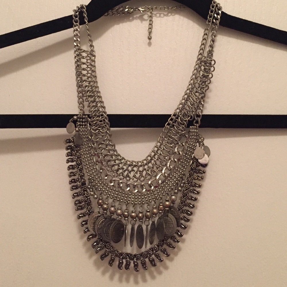 Forever 21 Chunky Coin Silver Necklace