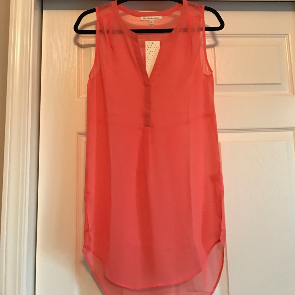 NWT Daniel Rainn coral Sheer high/low Blouse, M