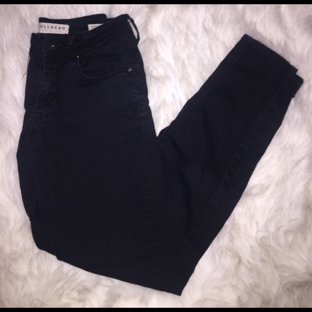 Black skinny jeans