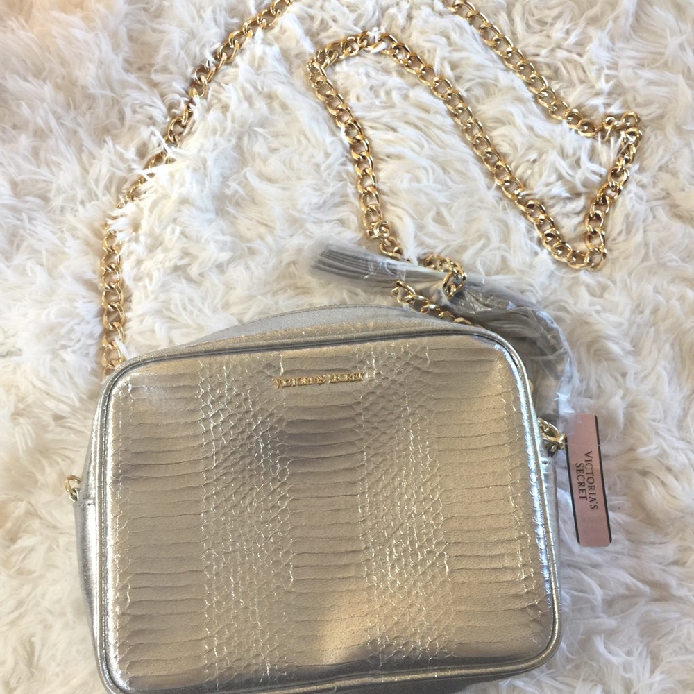 •VICTORIA'S SECRET• Silver Crossbody Purse