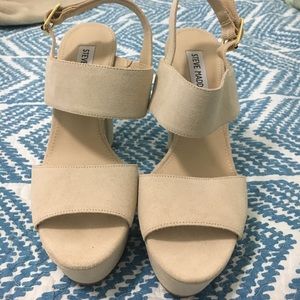 ❌SOLD❌ Nude Steve Madden chunky heel