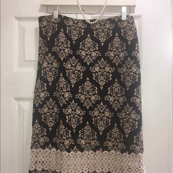 Lace Damask Black and Tan Pencil Skirt - Picture 4 of 6