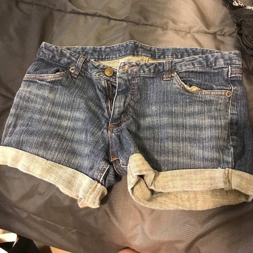 Short - Picture 2 of 2