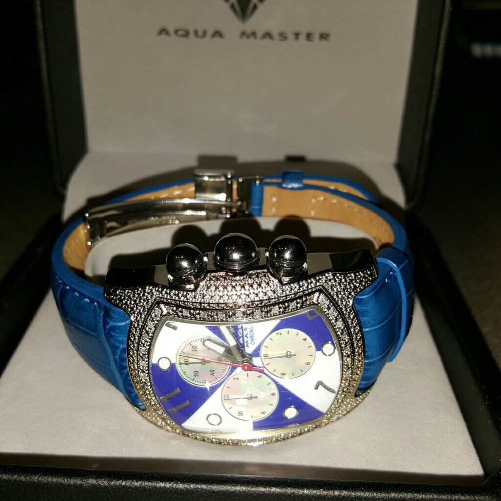 Aqua Master 0.75 kt Diamond Watch Retails $1350