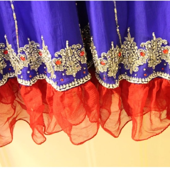 blue embroided hand work designer wear - Picture 2 of 6