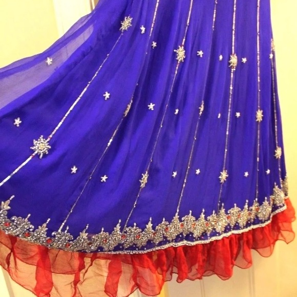 blue embroided hand work designer wear - Picture 4 of 6