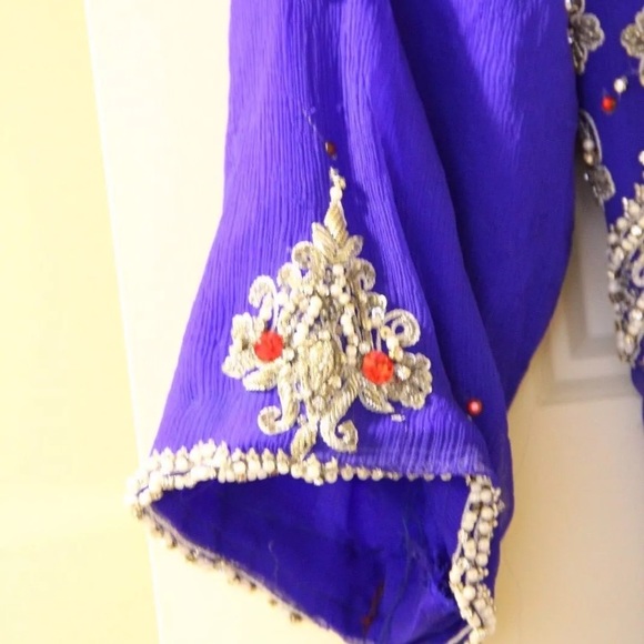 blue embroided hand work designer wear - Picture 5 of 6