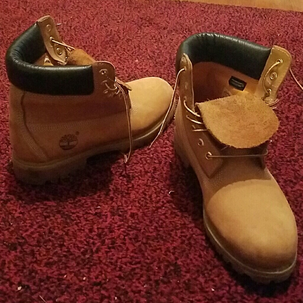 Newbuck Classic Timberlands size 8