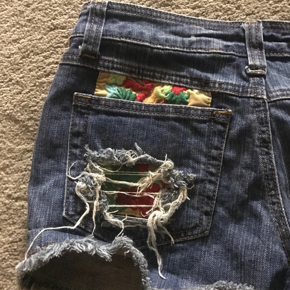 Vintage jean shorts - Picture 2 of 4
