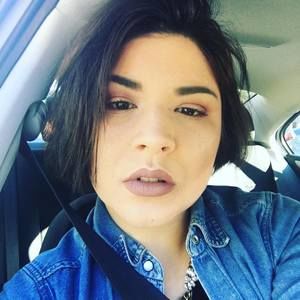 Meet your Posher, Alexandra