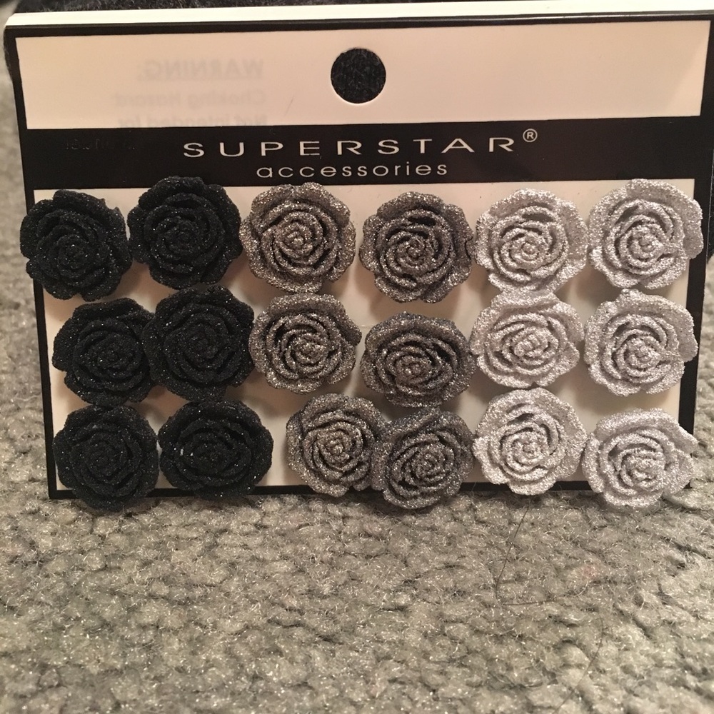 FINAL $ ⬇️ Black & Gray Rose Earring Set