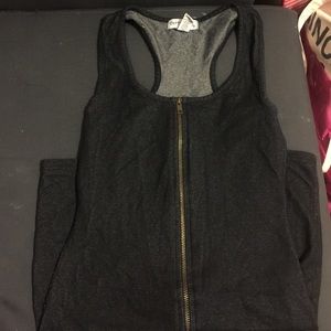 Bodycon black zippered dress