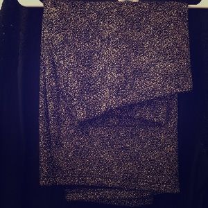 Forever 21 Plus - Gold Skirt/ NEVER WORN 💛