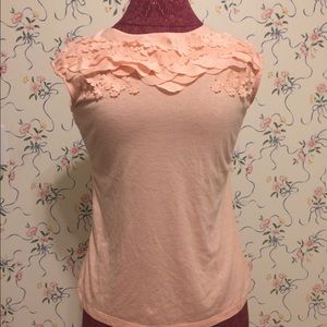 Women's pink sleeveless top
