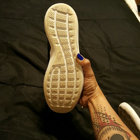 Nike boots - Picture 2 of 4