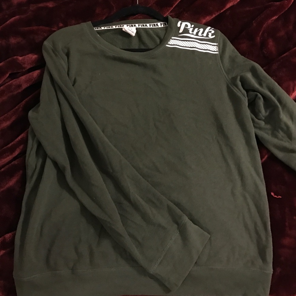 VS PINK CREW