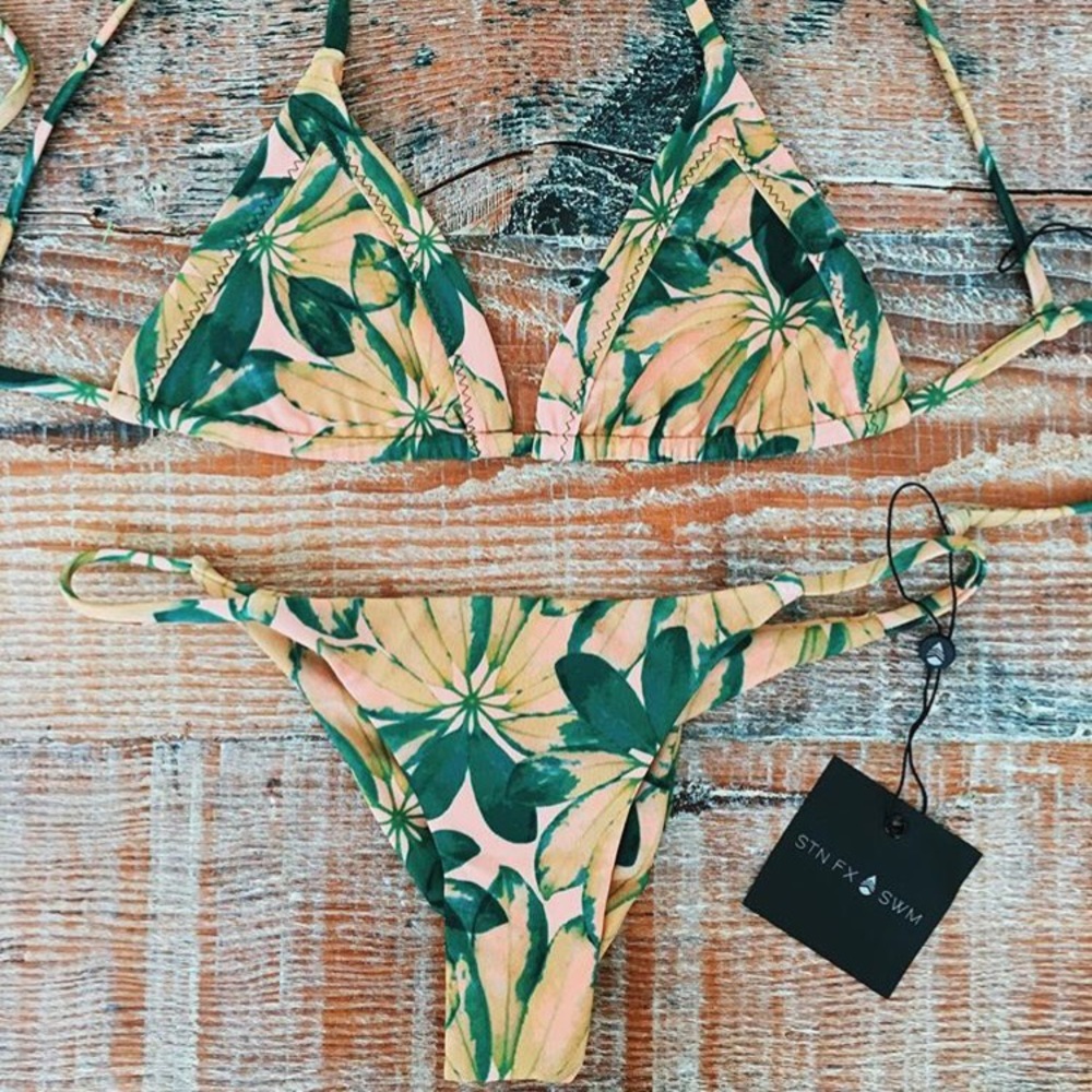 Stone Fox Swim Ke Aloha Puka Bottom NWT