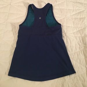 Lululemon blue top