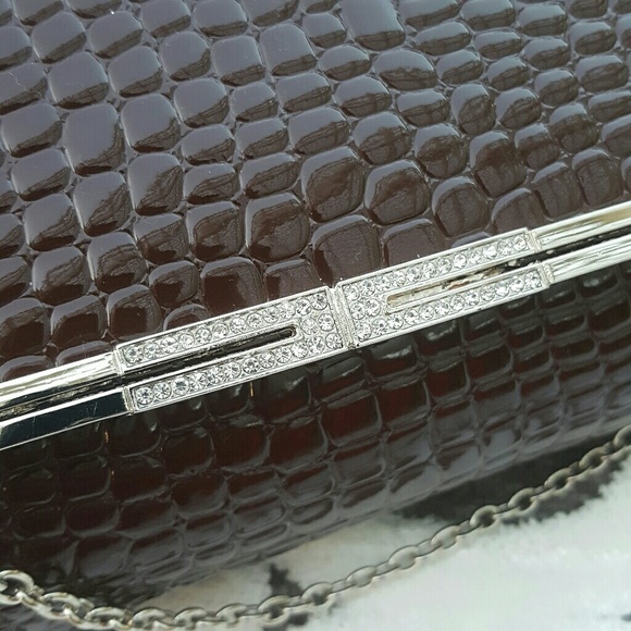 Faux Patent Leather Embossed Envelope Clutch - Picture 4 of 6