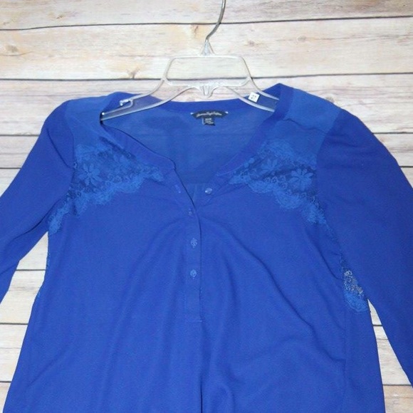 American Eagle Shirt - Picture 2 of 2