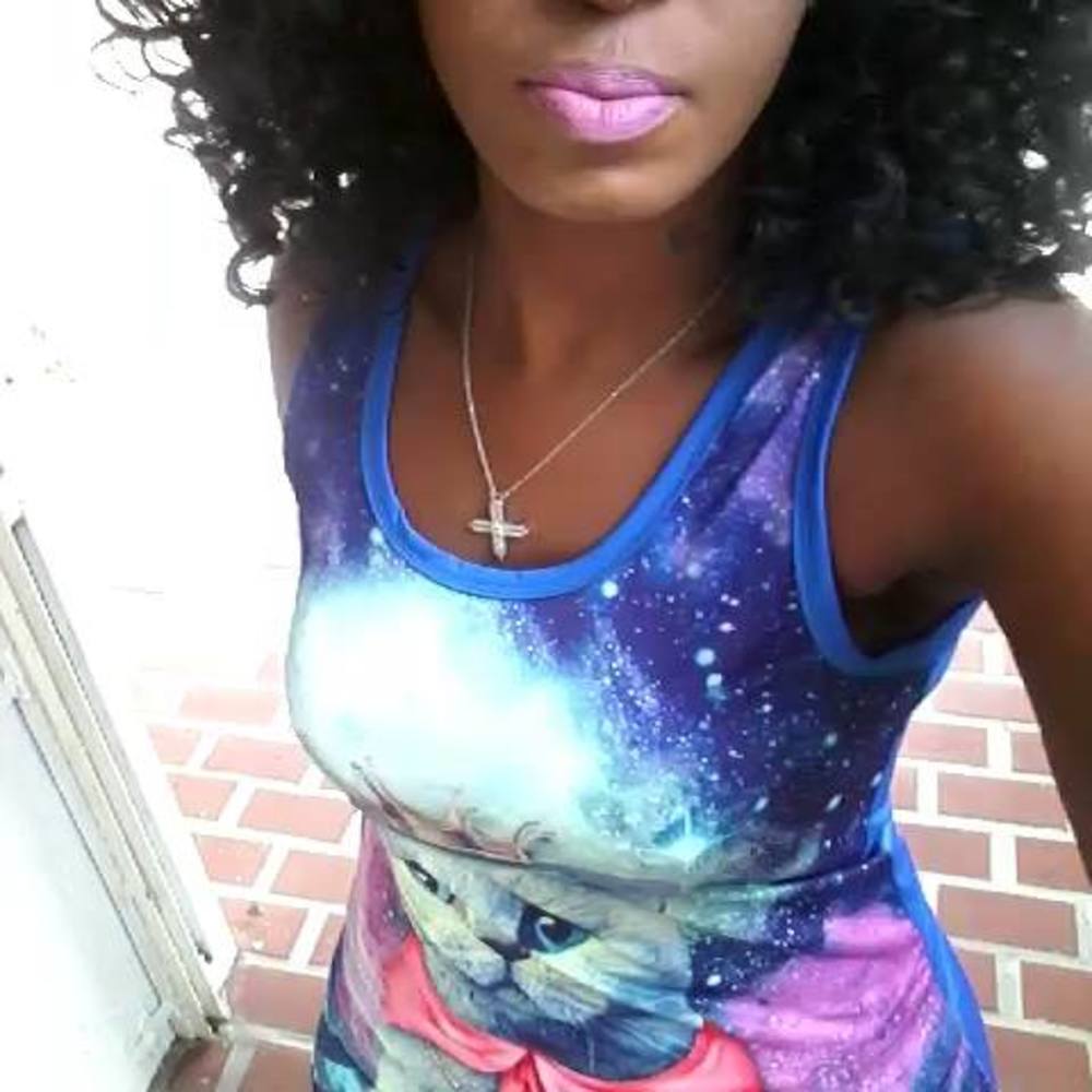 Meet your Posher, Natika