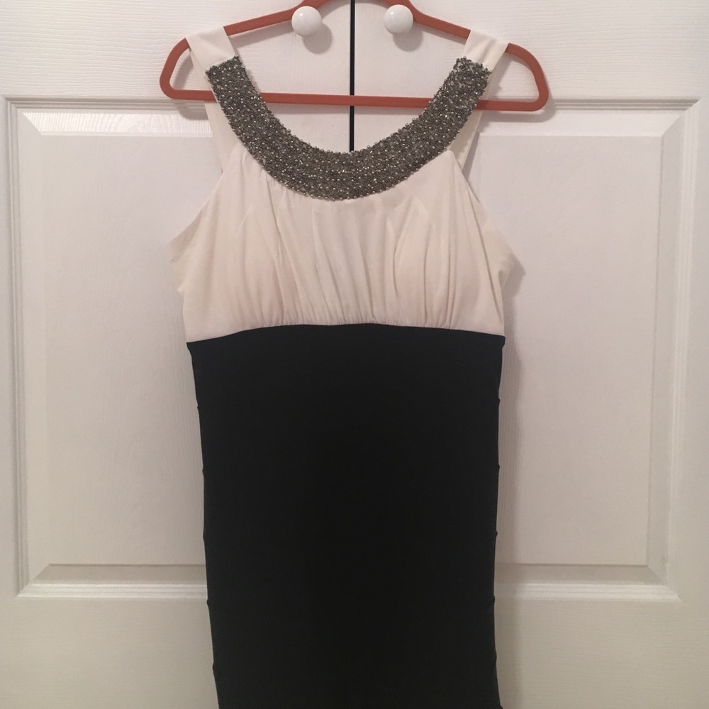 Gorgeous Cocktail Dress! 😍