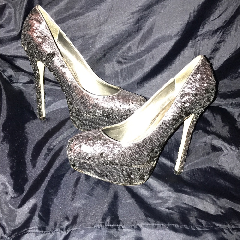 Blue Steve Madden Sequin 4 inch heels. Like new