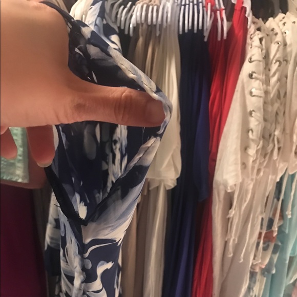 FINAL SALE  Floral Kimono - Picture 8 of 8